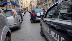 Foggia: ennesimo blitz della Polizia Locale nel quartiere ferrovia 